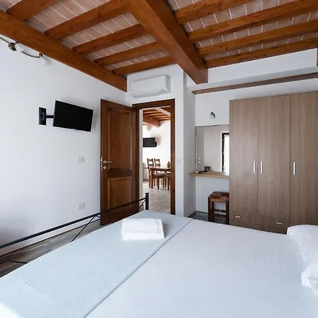 Delfino ホテル 3*