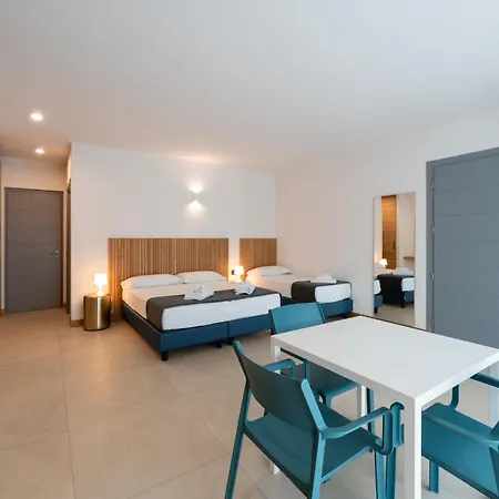 Delfino Hotel 3*