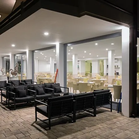 Delfino 3* プロッキオ