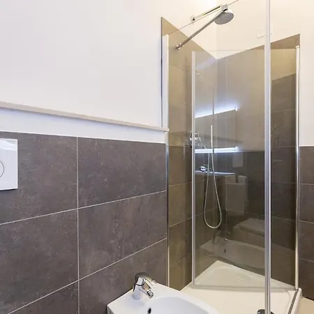 ホテル Delfino プロッキオ