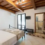 Otel Delfino