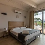 Otel Delfino 3*