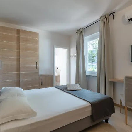 Delfino 3* Проккио