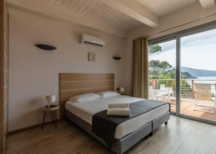 Otel Delfino 3*