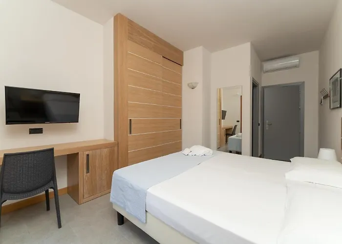 Otel Delfino